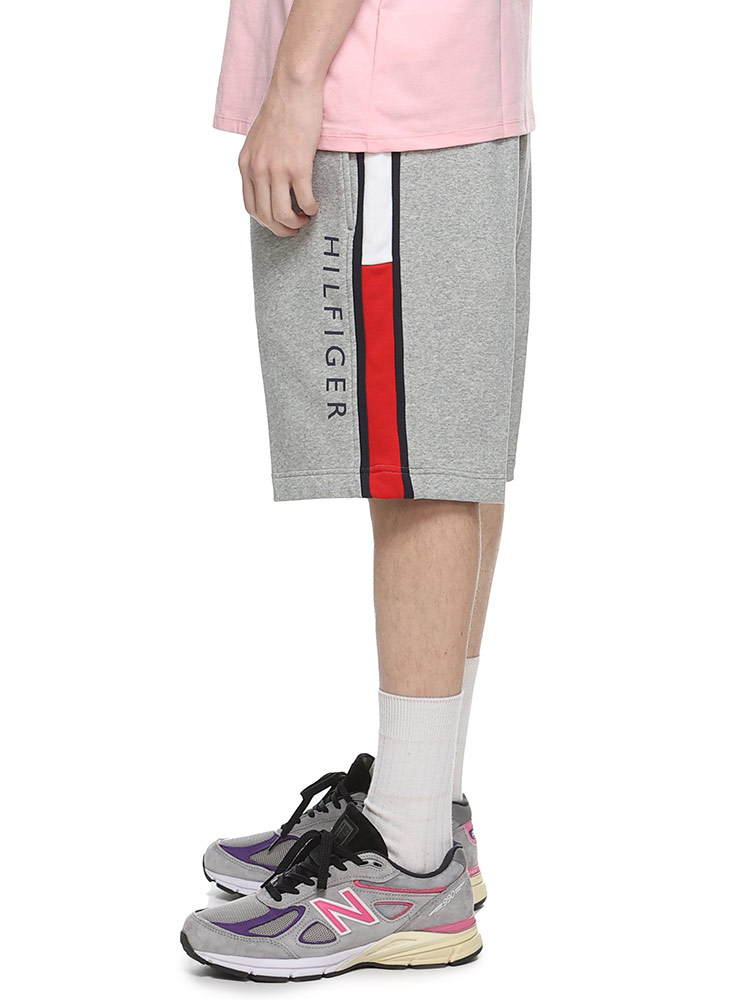 TOMMY HILFIGER (トミーヒルフィガー) 裏起毛 スウェット
