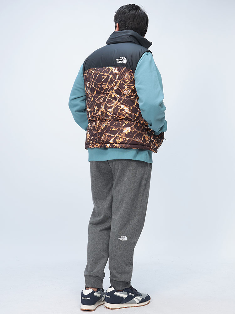ダウンベスト フード収納 700フィルパワー M 1996 RETRO NUPTSE ダウンベスト フード収納 700フィルパワー M 1996 RETRO NUPTSE