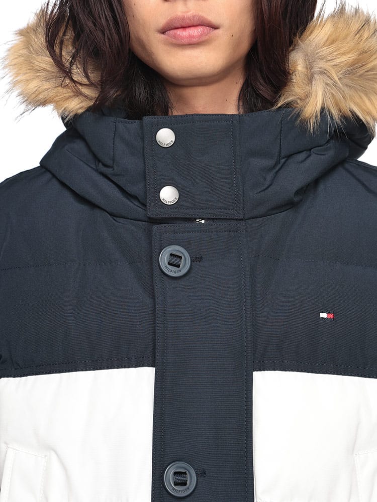TOMMY HILFIGER (トミーヒルフィガー) フェイクファー フルジップ 中綿 