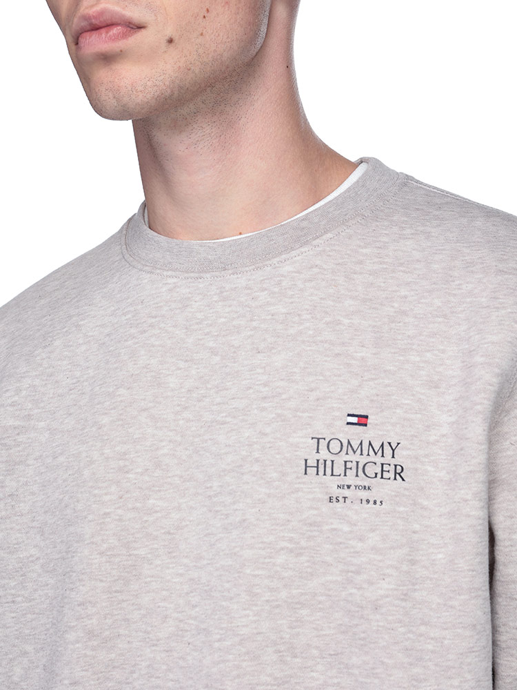 TOMMY HILFIGER (トミーヒルフィガー) 裏起毛 胸ロゴ クルー