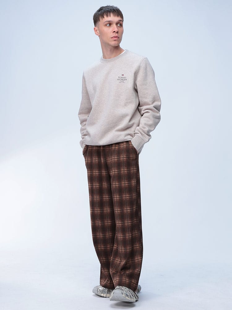 TOMMY HILFIGER (トミーヒルフィガー) 裏起毛 胸ロゴ クルーネック 