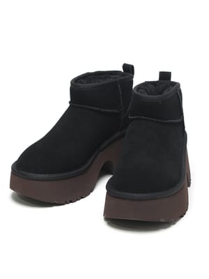 UGG (アグ) スエードアッパー サイドジップ ショートブーツ Classic 