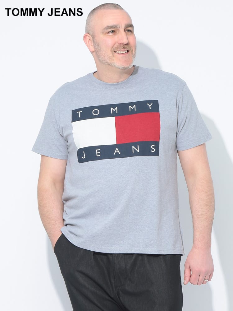 TOMMY JEANS (トミージーンズ) フラックロゴ リラックスフィット クルーネック 半袖 Tシャツ 大きいサイズ メンズ