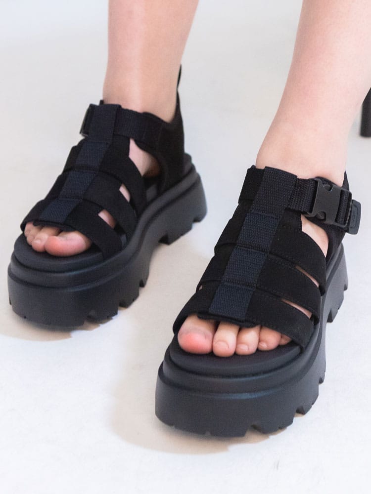 UGG (アグ) カジュアル サンダル CORA レディース
