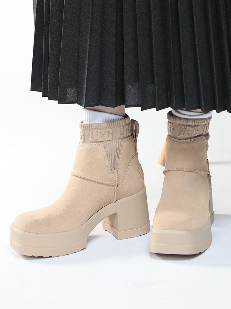 UGG (アグ) ロゴ ニットゴア ショートブーツ Moxy Chelsea UGGL1173724 