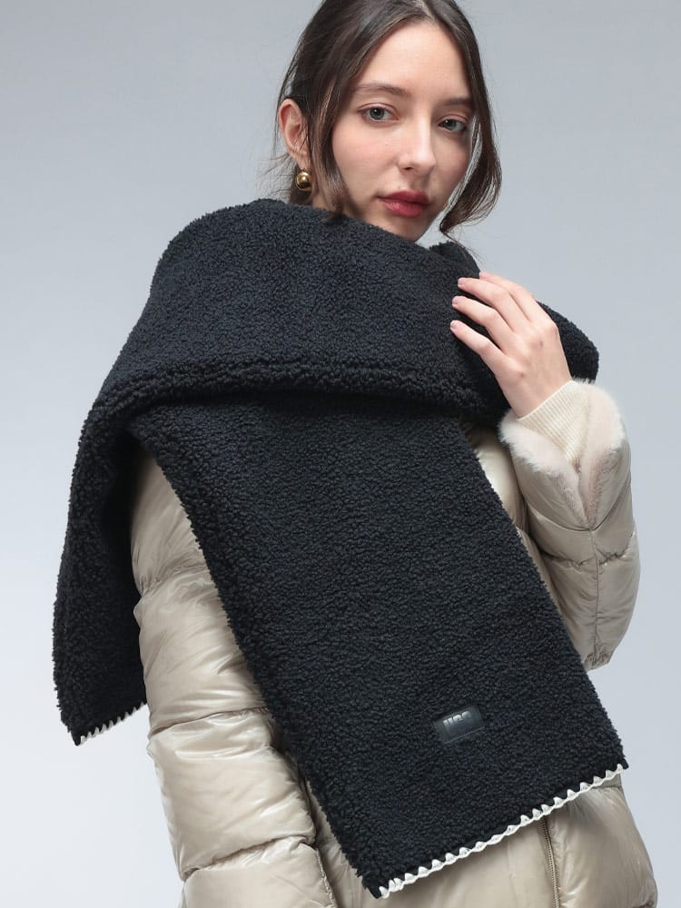UGG (アグ) ロゴ ボア マフラー fluff Scalloped Scarf フラッフ スカロップド スカーフ UGGL101021 レディース