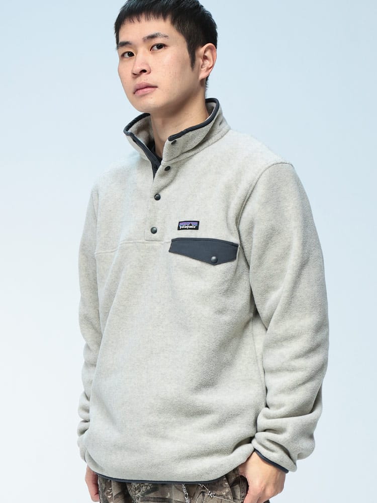 Patagonia (パタゴニア) ハーフボタン プルオーバーフリース LIGHAWEAR 