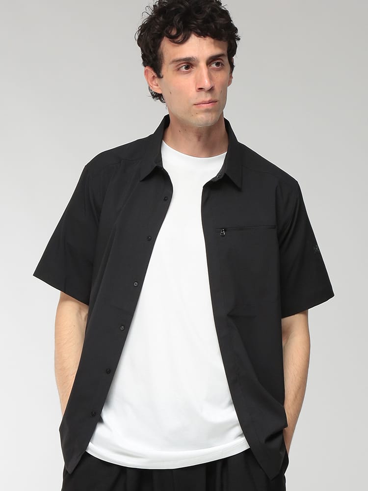 ARC'TERYX (アークテリクス) メンズ シャツ 半袖 スカイライン 肩ロゴ スナップボタン ショートスリーブ シャツ レギュラーフィット ARCX000010621