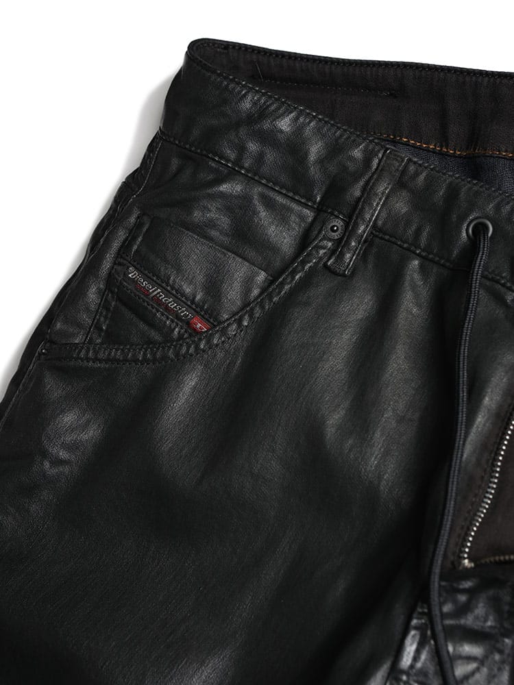 DIESEL (ディーゼル) ストレッチ ブラックコーティング ジョグジーンズ 