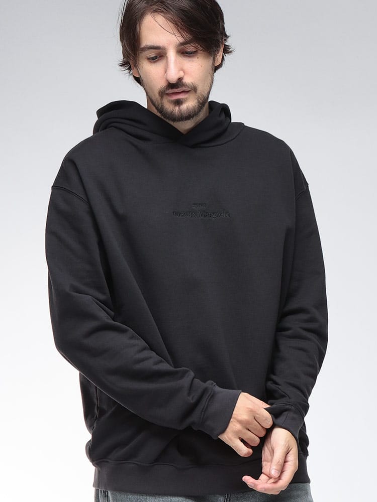 Maison Margiela (メゾン マルジェラ) 反転ロゴ刺繍 スウェットパーカー MEGU0191S25550 メンズ