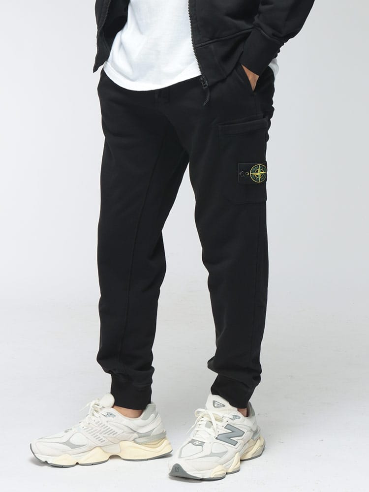 STONE ISLAND (ストーンアイランド) メンズ スウェットパンツ スリムフィット ジョガー カーゴポケット ガーメントダイ ストレッチ SI6200010S0051