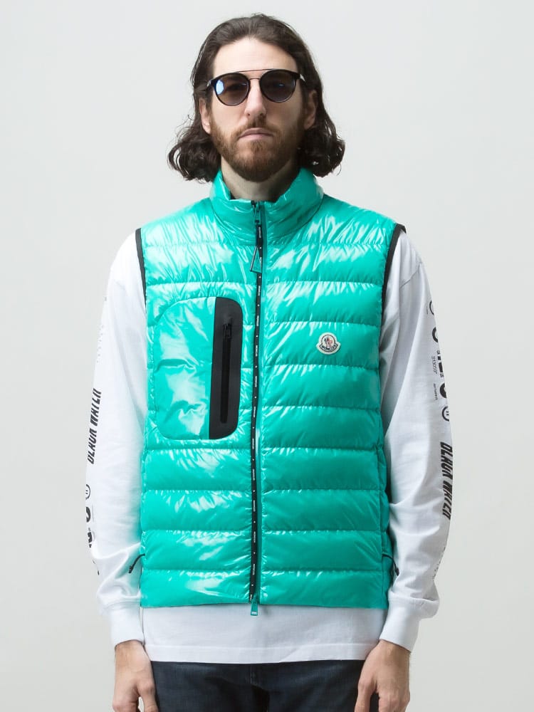 MONCLER (モンクレール) 光沢 ワンポイント フルジップ ダウンベスト Usedom MCUSEDOM2
