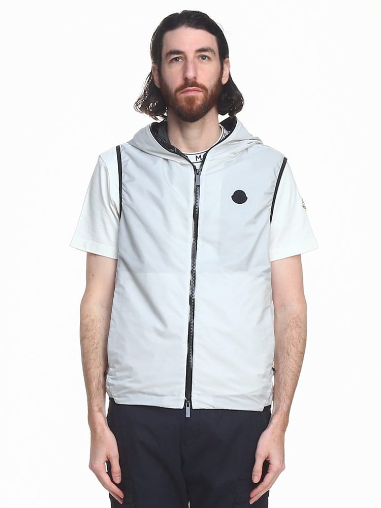 MONCLER (モンクレール) 撥水ナイロン フルジップ ベスト Pakito 