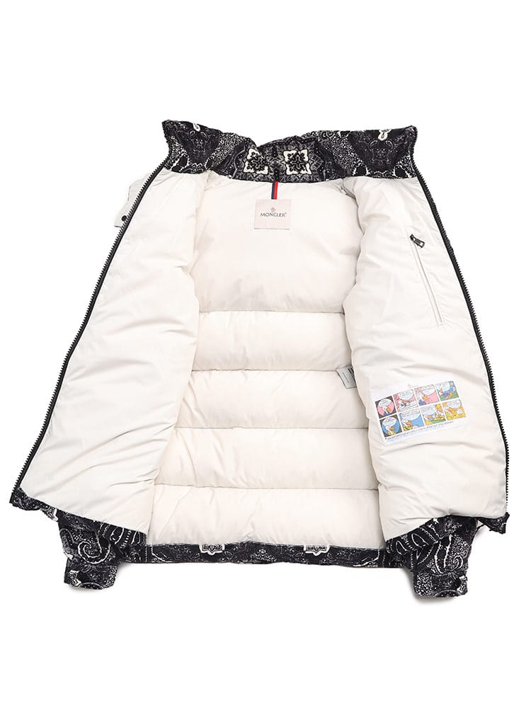 MONCLER (モンクレール) ベルベット バンダナ柄 フード着脱 ショート 
