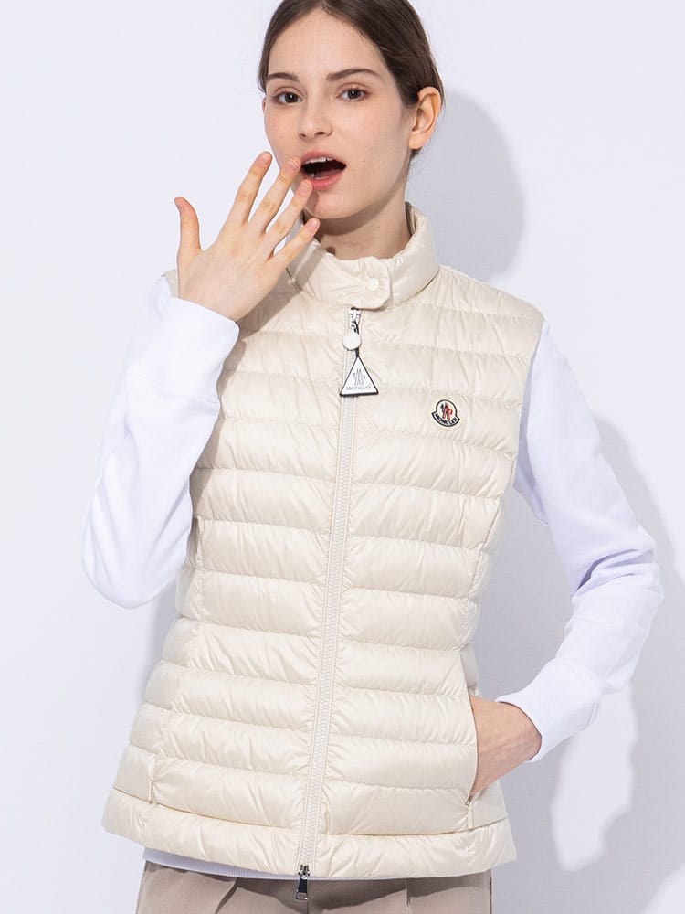 MONCLER (モンクレール) ワッペン フルジップ ライトダウンベスト 