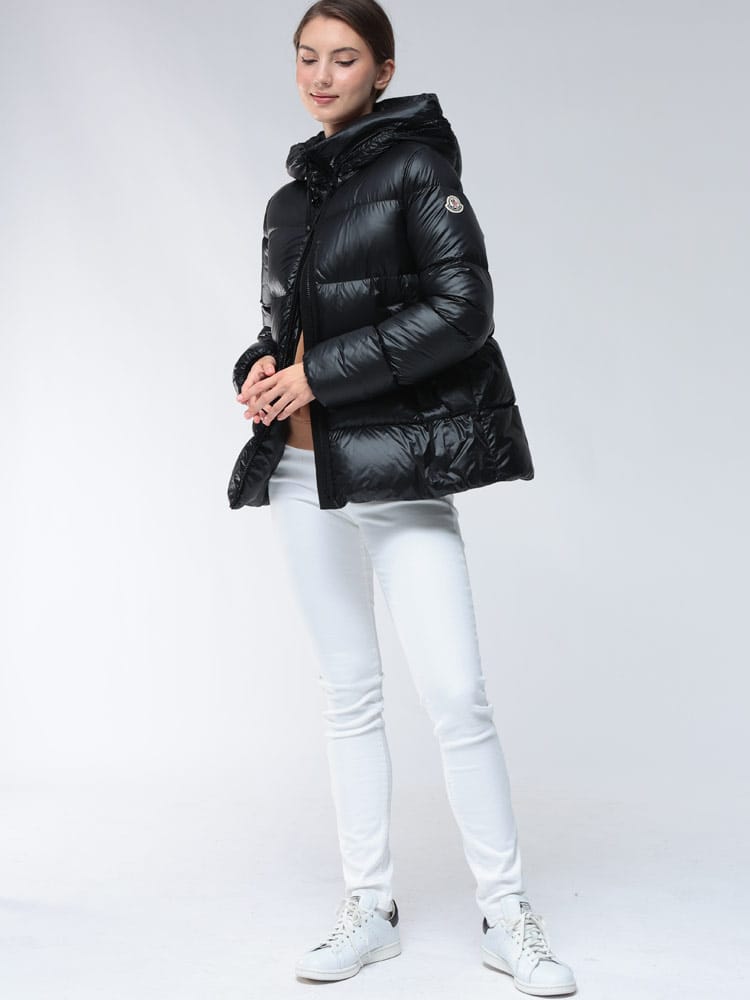 MONCLER (モンクレール) ナイロン フルジップ フレア ショート ダウン 