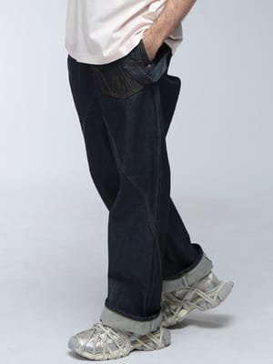 JW ANDERSON (ジェイダブリューアンダーソン) ロゴ デニム 変形デザイン ボタンフライ ジーンズ twisted workwear JWDT0126PG1930 メンズ