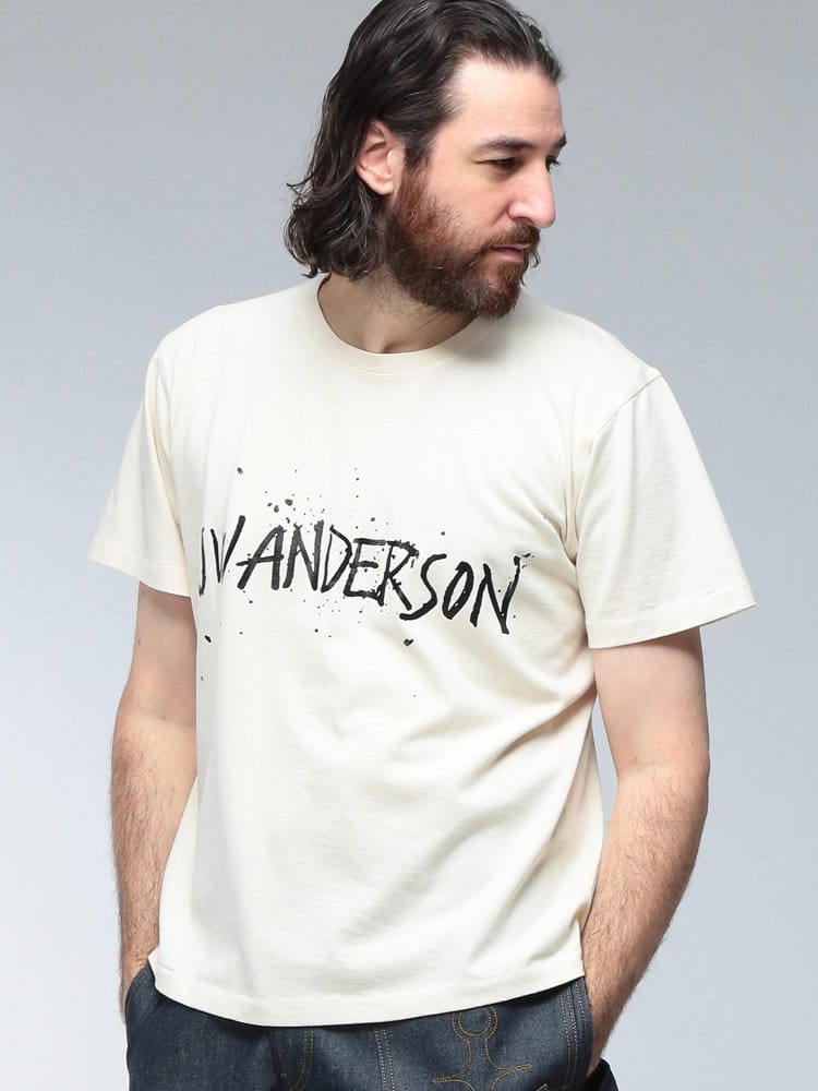 JW ANDERSON (ジェイダブリューアンダーソン) ロゴ プリント クルーネック コットン 半袖 Tシャツ circular JWJT0307PG1936 メンズ