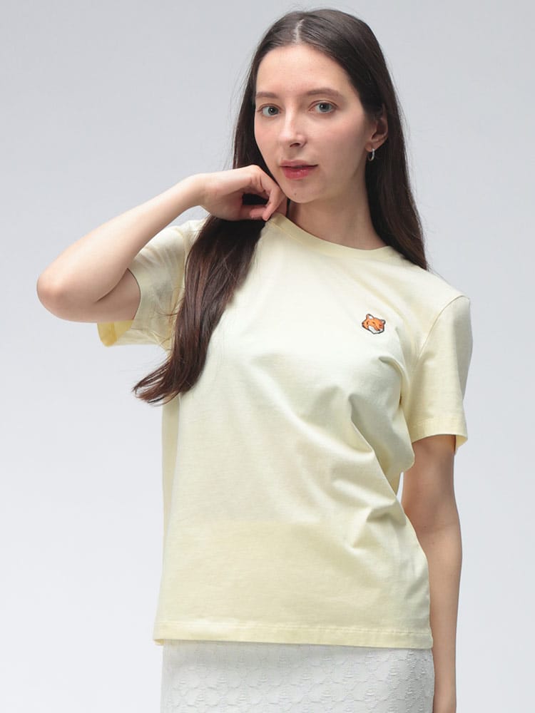 Maison Kitsune (メゾン キツネ) レディース Tシャツ 半袖 ロゴ キツネ ワンポイント クルーネック カットソー FOX HEAD REGULAR KNLW00113KJ7026