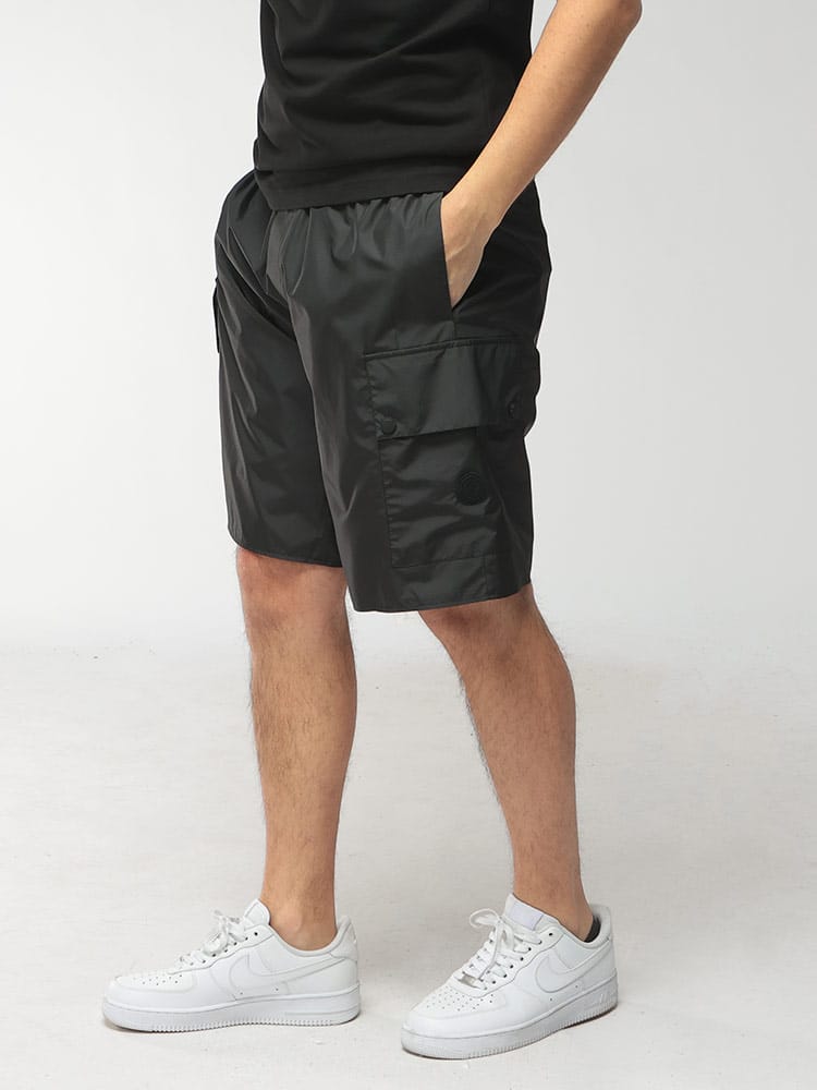 MONCLER (モンクレール) メンズ ショートパンツ カーゴポケット 裏メッシュ ショーツ MC2B00003598AS
