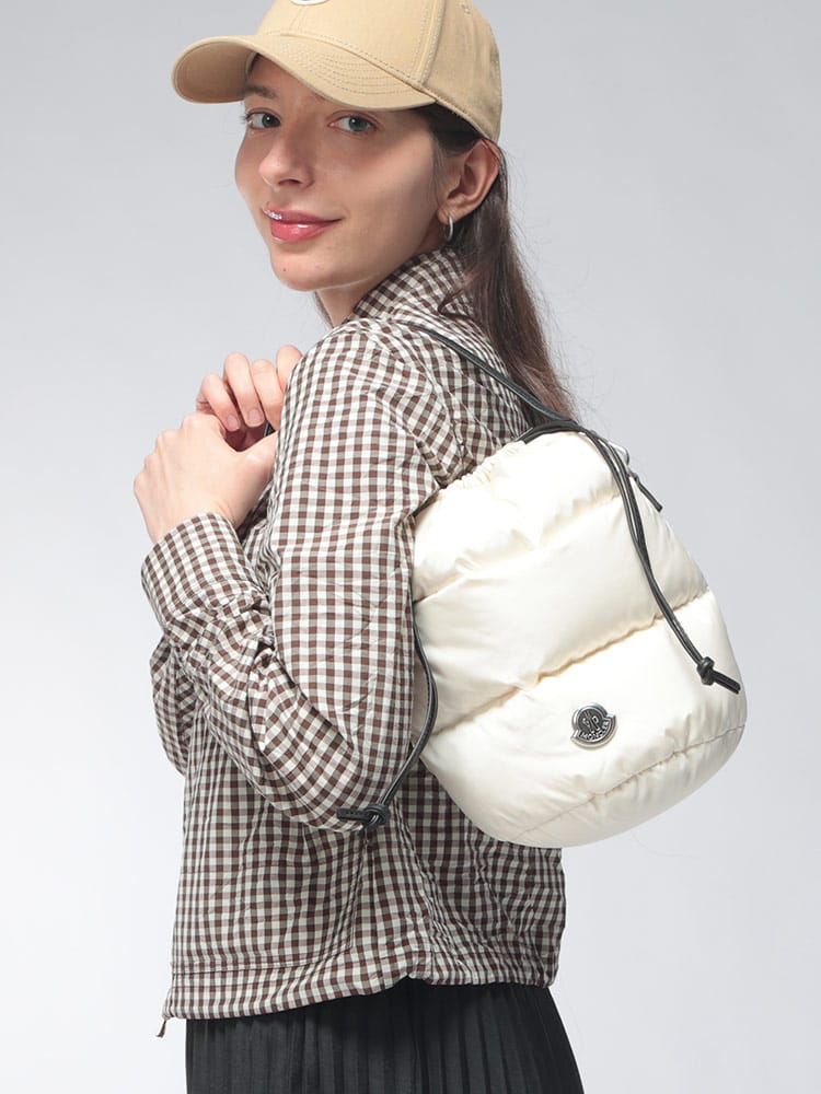 MONCLER (モンクレール) レディース バッグ CARADOC バケットバッグ ショルダーバッグ ダウンパディング  MCL5I00002M6275