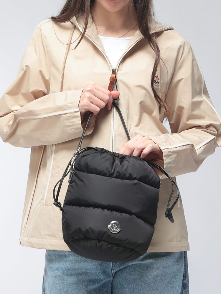 MONCLER (モンクレール) レディース バッグ CARADOC バケットバッグ ショルダーバッグ ダウンパディング  MCL5I00002M6275