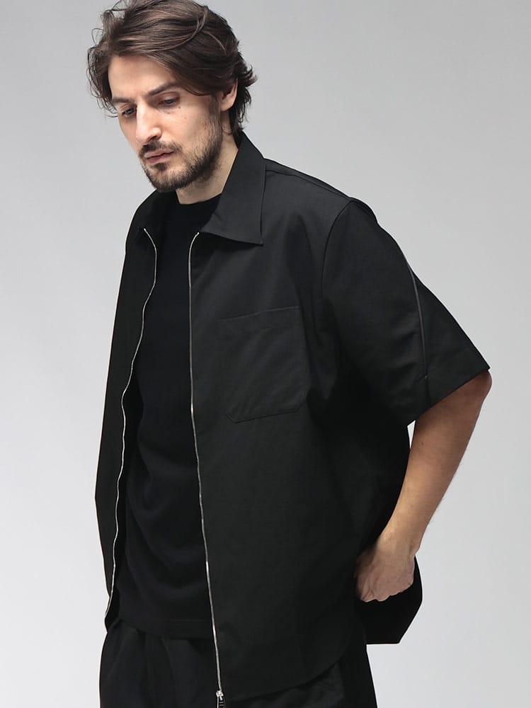 GIVENCHY (ジバンシィ) メンズ シャツ 半袖 無地 フルジップ カジュアルシャツ GVBM618416E9