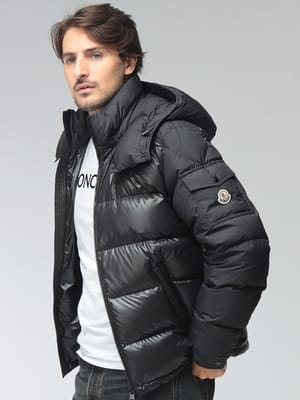 MONCLER (モンクレール) メンズ ダウンジャケット ショートダウン フード ジップ 切替 定番 MAYA MCMAYA26