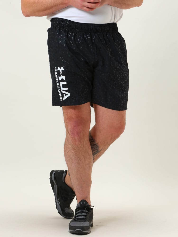UNDER ARMOUR (アンダーアーマー) USA規格 ショートパンツ 大きいサイズ LOOSE 総柄 ロゴプリント WOVEN EMBOSS SHORTS