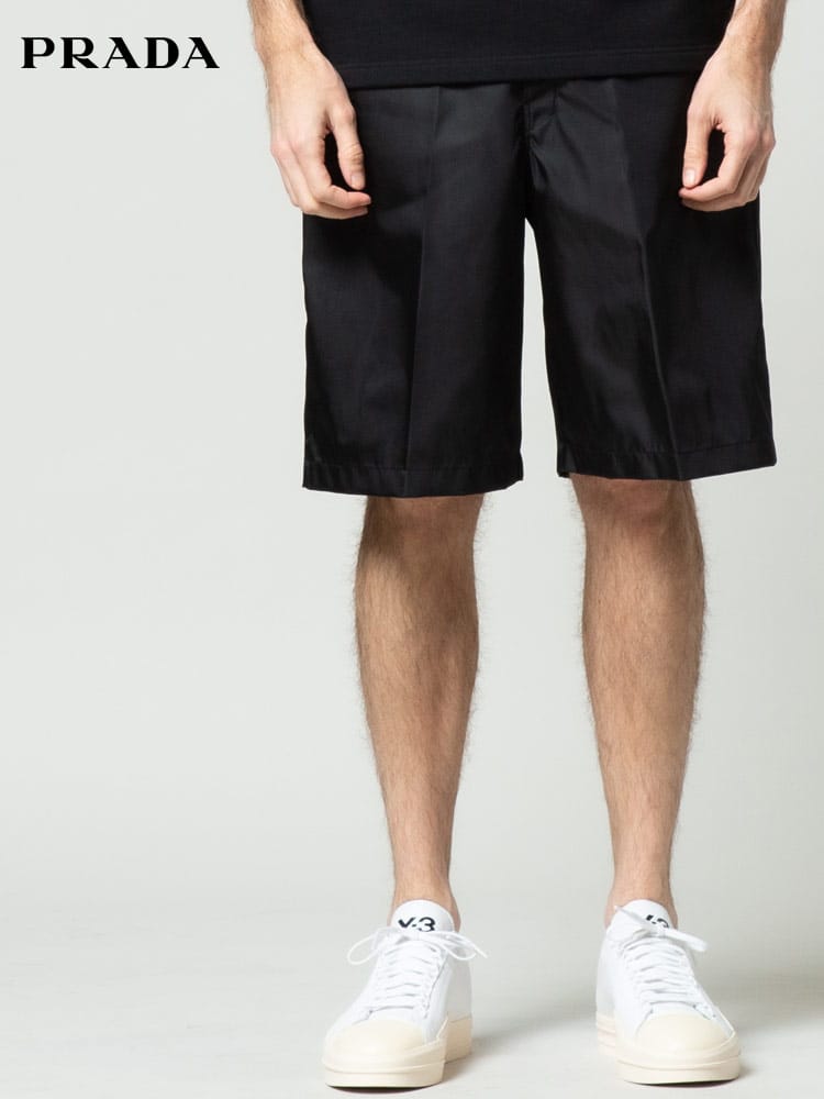 PRADA (プラダ) ナイロン ワンポイントロゴ バミューダショーツ  