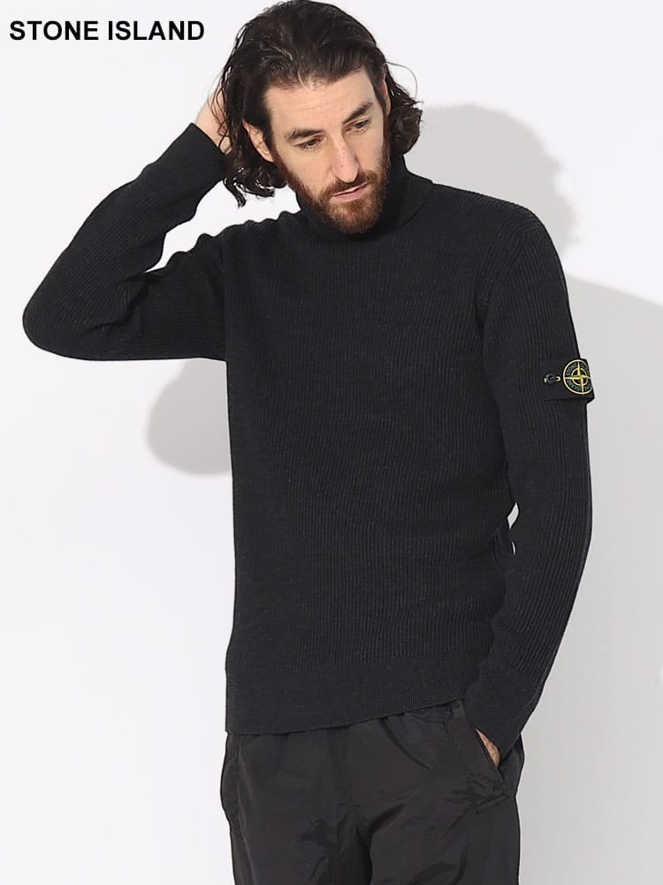 STONE ISLAND (ストーンアイランド) 袖ロゴ タートルネック リブニット SI7915552C2 ブランド メンズ 男性 トップス