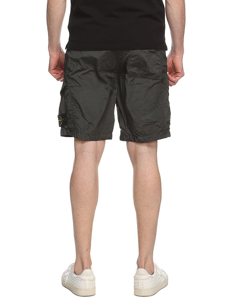 STONE ISLAND ストーンアイランド NYLON METAL カーゴ バミューダ ショートパンツ 30インチ 32インチ 34インチ 36インチ 38インチ 40インチ パンツ ショートパンツ 公式通販