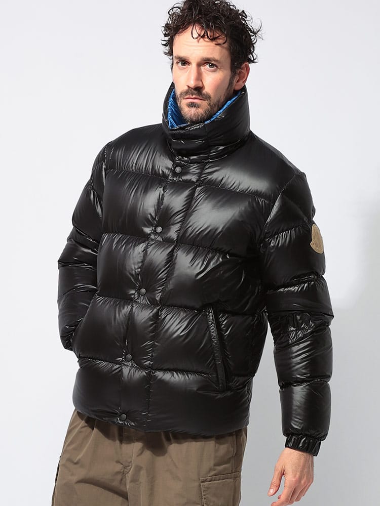 MONCLER (モンクレール) 袖ロゴパッチ ボタン＆ジップ開閉 ショート 