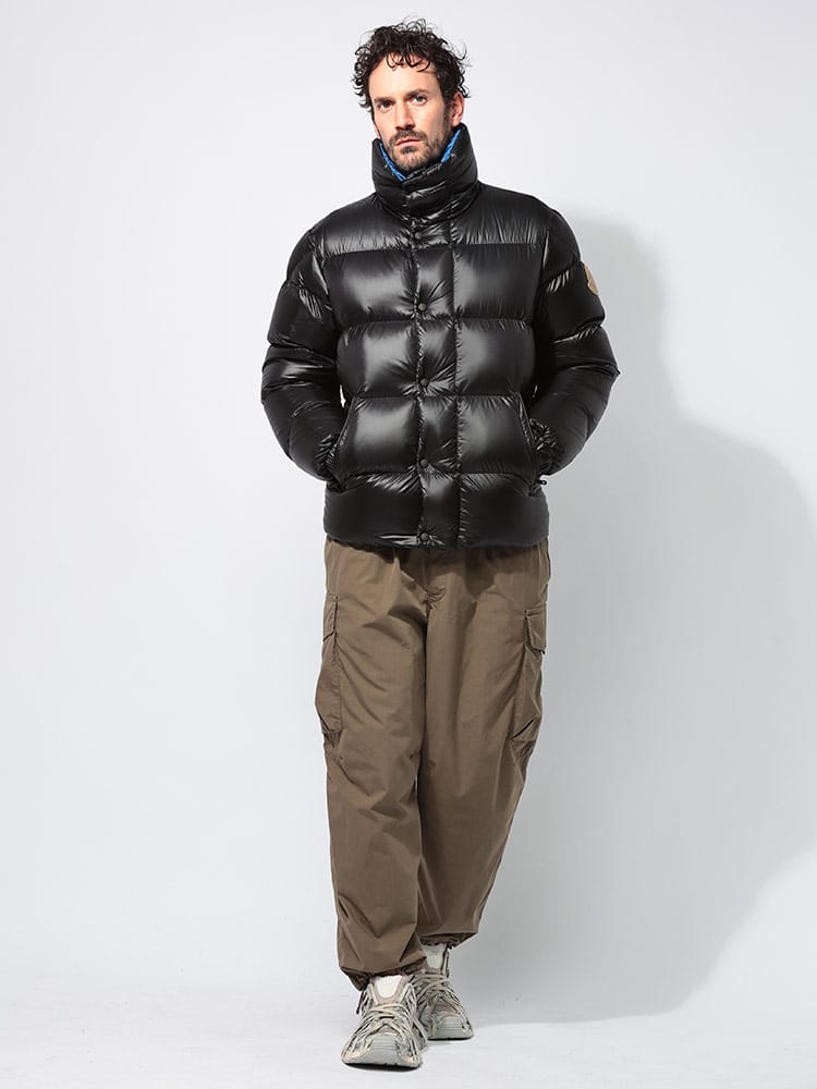 MONCLER (モンクレール) 袖ロゴパッチ ボタン＆ジップ開閉 ショート 