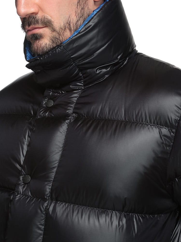 MONCLER (モンクレール) 袖ロゴパッチ ボタン＆ジップ開閉 ショート 