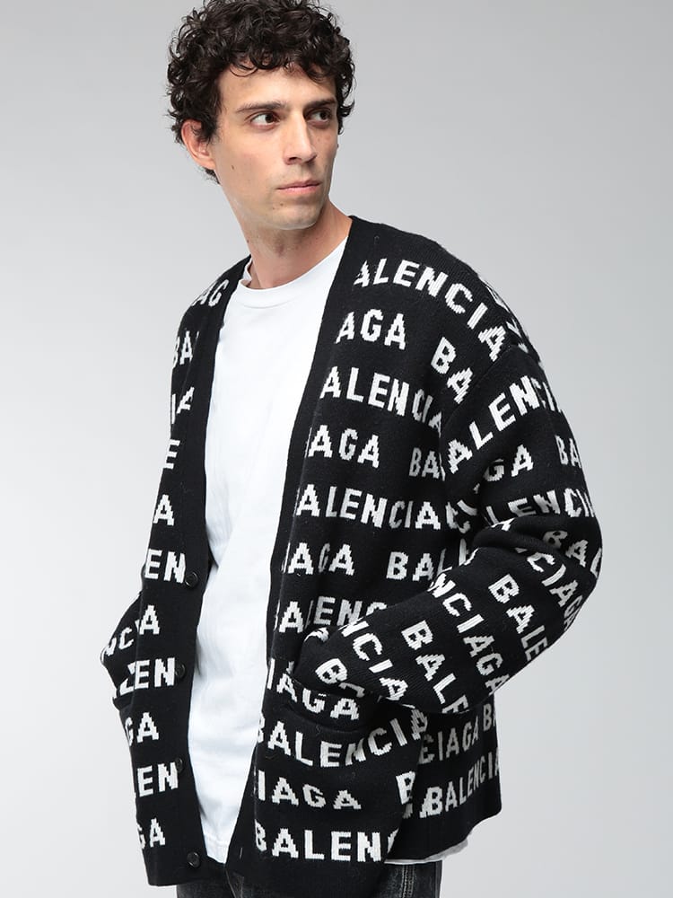 BALENCIAGA (バレンシアガ) メンズ カーディガン 長袖 総柄ロゴ Vネック ニット BC766471T1673