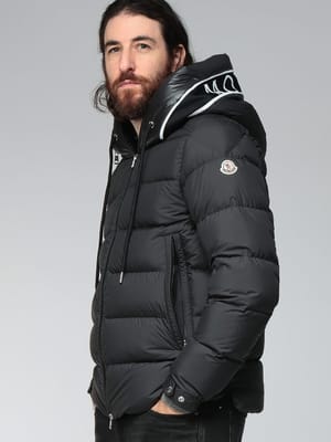 MONCLER (モンクレール) フード着脱 マット フルジップ ダウン 