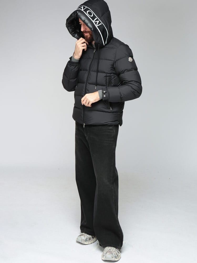 MONCLER (モンクレール) フードロゴ フルジップ ダウンジャケット 