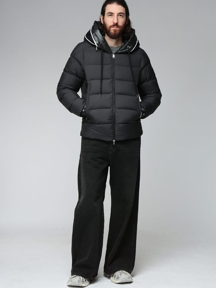 MONCLER (モンクレール) フードロゴ フルジップ ダウンジャケット 