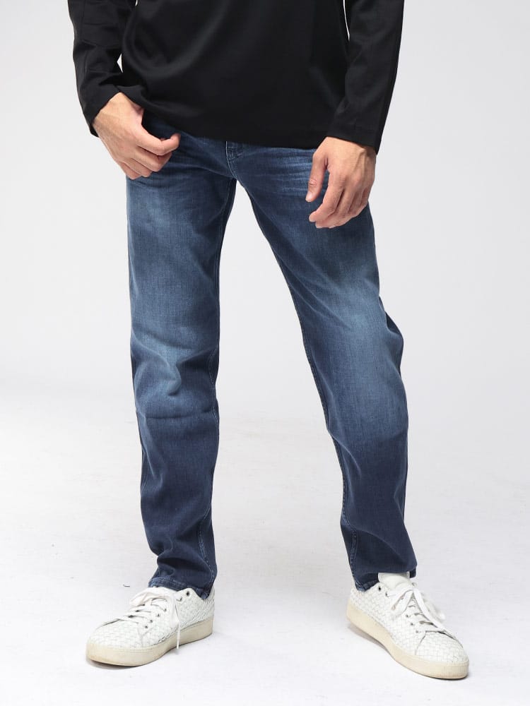 HUGO BOSS (ヒューゴボス) ソフトタッチ テーパード レギュラーフィット デニムパンツ HB50550938 メンズ