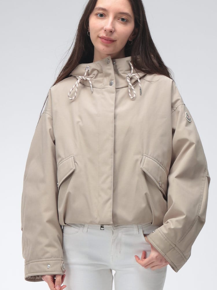 MONCLER (モンクレール) レディース ダウンジャケット ロゴ クロップド パーカー ライトダウン EUCALYPTUS ユーカリプタス MCLEUCALYPTUS6