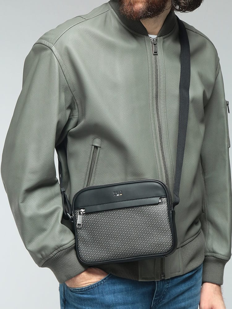 HUGO BOSS (ヒューゴボス) メンズ ショルダーバッグ ロゴ ジップ ボディバッグ HB50558196