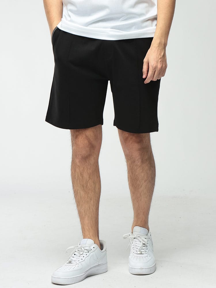HUGO BOSS (ヒューゴボス) メンズ ショートパンツ コットン メタルロゴプレート ピンタック入り ショーツ HBU50561490