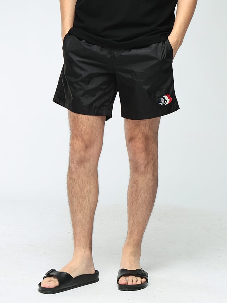 MONCLER (モンクレール) メンズ スイムパンツ 収納袋付き 3連ロゴ 