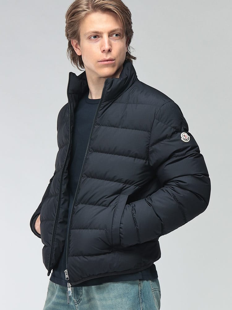 MONCLER (モンクレール) メンズ ダウンジャケット 袖ロゴ スタンドカラー ショートダウン ボーディネット BAUDINET MCBAUDINET6