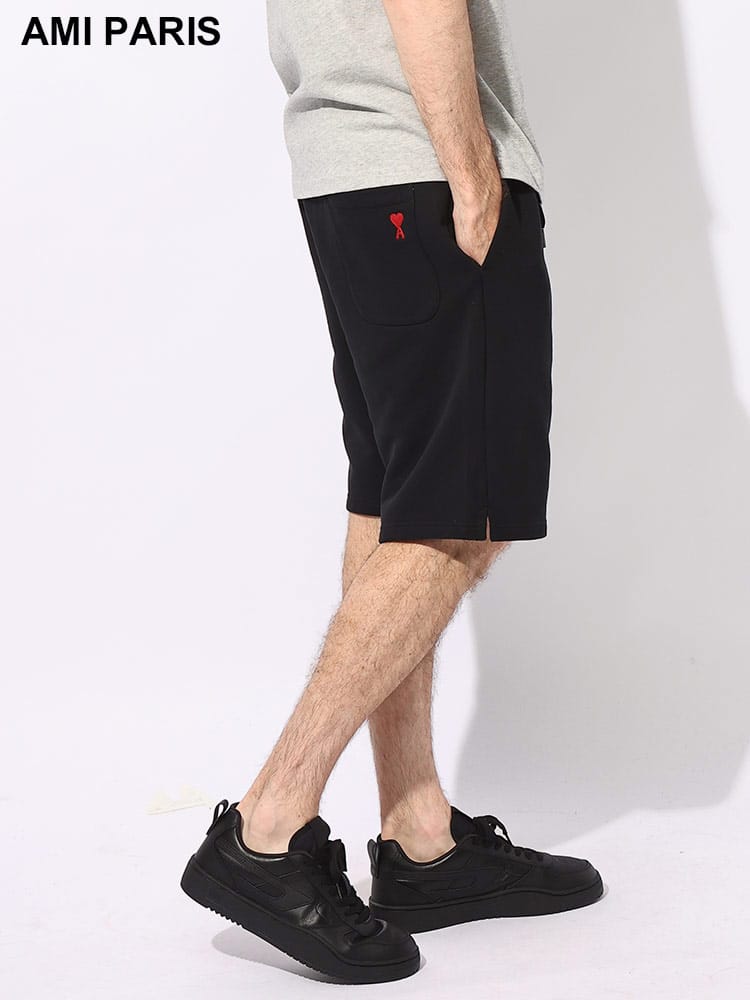 AMI PARIS (アミパリス) オーガニックコットン100％ 裏毛 ワンポイントロゴ刺繍 ウエストコード ショートパンツ