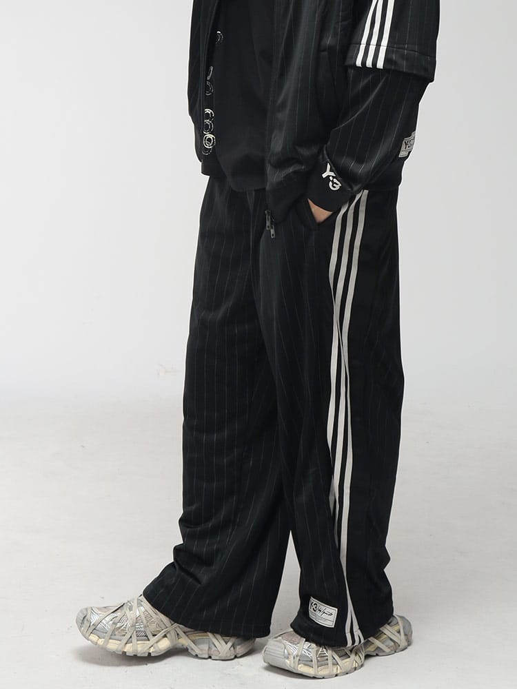 Y-3 (ワイスリー) メンズ トラックパンツ ストライプ サイド釦スリット ジャージ BASKETBALL Y3KQ9716