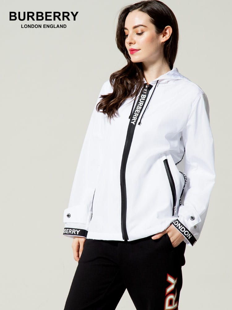 BURBERRY (バーバリー) ロゴテープ ECONYL フーデッド ジャケット BBL8027532 レディース ロゴ ナイロン アウター  ナイロンジャケット ブランド