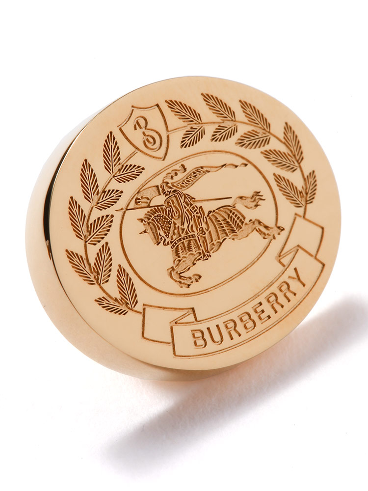 BURBERRY (バーバリー) EKD ゴールドプレート ピアス BBL8064198 