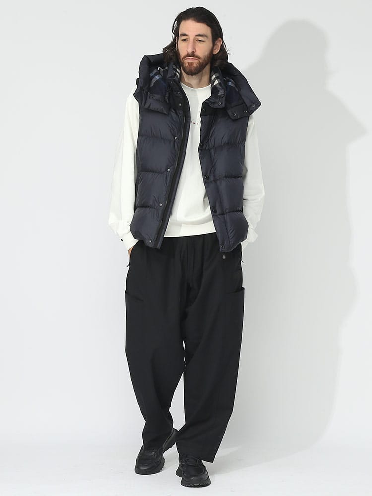 BURBERRY (バーバリー) デタッチャブルスリーブ フーデッド パファー 
